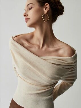 Commense Off-the-Shoulder Cream Wrap Sweater